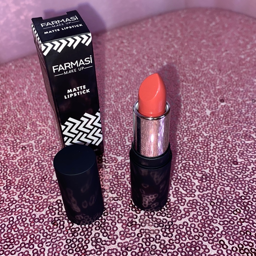 Farmasi make up matte lipstick